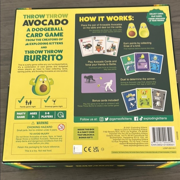 Throw Throw Avocado Game - Yellow and Green - Picture 2 of 5